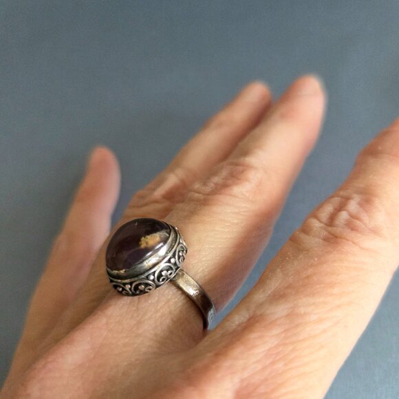 Sterling silver 925 ring with cabochon Amethyst stone. - Picture 6 of 11